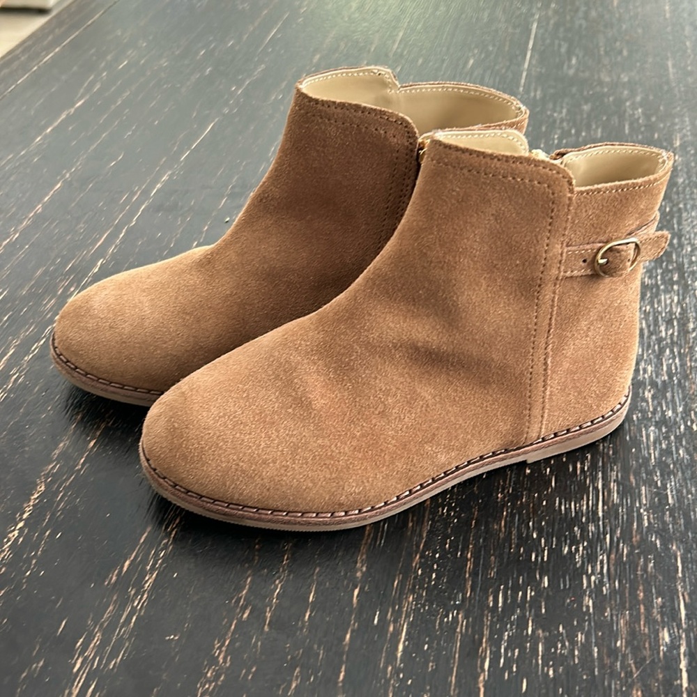 Janie & Jack size 12 tan booties GUC